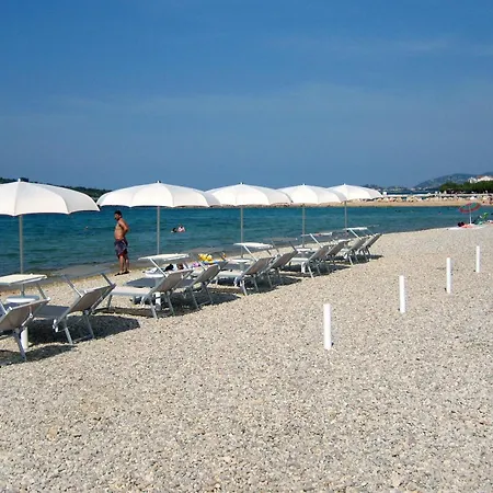 And By The Sea Srima - Vodice, - 25329 3* Βόντιτσε